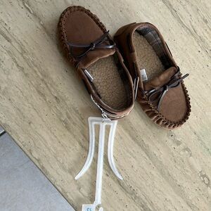 Pantuflas para niños en buen estado